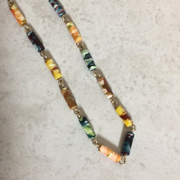 Colorful variegated bead necklace - Picture 3 of 6